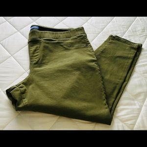 Old Navy Rockstar Jegging, Olive Green, size 20